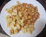 Foto del paso 6 de la receta: Garbanzada de pavo y setas con papas fritas