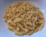 Foto del paso 1 de la receta 214. Ensalada de pasta con tomates negros