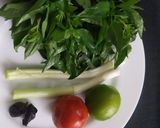 Foto langkah ke 2 dari resep Asam Pedas Kemangi Kepala Gurame.