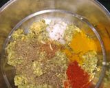 A picture of step 2 of Punch Ratan Dal Paratha.