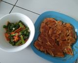 Foto langkah ke 4 dari resep Chicken Steak BBQ Sauce with Saute Vegetable.