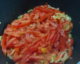 Foto del paso 2 de la receta: Chorizos en salsa que huelen a hogar