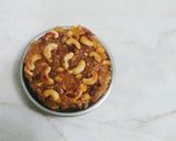A picture of step 7 of Sabhudana Halwa.