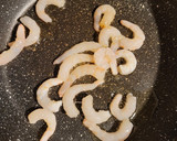Foto del paso 4 de la receta: Arroz tres delicias casero!!