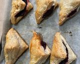 A picture of step 2 of Cherry pie puff pastry.