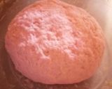 A picture of step 2 of 'Pinkie' cinnamon doughnuts.