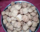 मीठे बिस्कुट (meethe biscuit recipe in Hindi) रेसिपी चरण 5 फोटो
