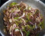 A picture of step 5 of Beef Dry Chilli With Fried Rice.
