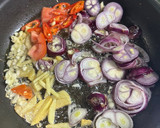 Gambar langkah 2 resipi Ayam Masak Kicap Simple.