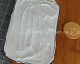 A picture of step 6 of Marie Biscuit Delight.