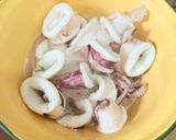 Gambar langkah 2 resipi 👩‍🍳Sotong Tumis Kangkung.