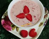 A picture of step 4 of Strawberry Raita.