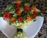 Une image de l'étape 3 de Salade des legumes au bouquet des fleurs.