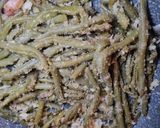 Foto del passaggio 6 della ricetta Fagiolini alla poverella
