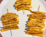 ફ્રાઈસ પીઝા (Fries Pizza Recipe In Gujarati) રેસીપી સ્ટેપ2ફોટો