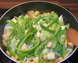Foto del paso 2 de la receta: Espectáculo de verduras con langostinos