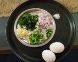 A picture of step 1 of Cheese omlette.