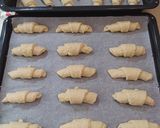 Házi sajtos kiflik🥐🥐🥐 recept fázis 9 fotója