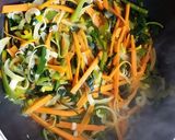 Foto del paso 2 de la receta: Verduras en Juliana al Wok