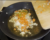 Foto del paso 3 de la receta: Arroz con albóndigas y verduras