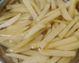 ফ্রেঞ্চ ফ্রাইস(French fries recipe in bengali) রেসিপি ধাপ - 2 ছবি