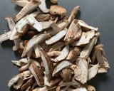 Foto del paso 1 de la receta: Setas shiitake con salsa de soja y sésamo