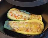 Foto del paso 4 de la receta: Zucchini relleno de pechuga de pollo y verduras