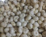 A picture of step 1 of Peri Peri Makhana.