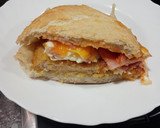 Foto del paso 4 de la receta: Hamburguesa de pollo con huevo y bacon