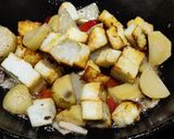 A picture of step 1 of Aloo matar paneer ki sabzi.