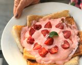 A picture of step 7 of The strawberry swirl#happybirthdayCookpad.