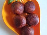 Bola - bola ubi ungu (Taro Ball)