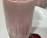 صورة لخطوة 3 من وصفة عصير فراولة بالحليب 🍓