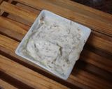 Foto del paso 1 de la receta: Bocadillo de calamares con mayonesa de cebolla y tomate