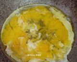 Foto langkah ke 2 dari resep Orak Arik Telur Sosis.