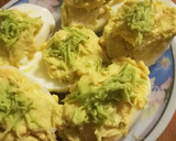 Foto del paso 5 de la receta: Huevos rellenos de aguacate🥑