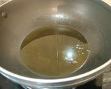 A picture of step 2 of Methi Chicken.