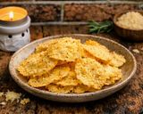 Foto del passaggio 5 della ricetta Chips di Parmigiano