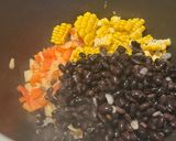Foto del paso 3 de la receta: Guiso de porotos negros