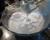 Foto del paso 2 de la receta: Glasé para tortas😋