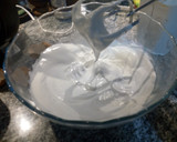 Foto del paso 2 de la receta: Glasé para tortas😋