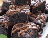 Foto langkah ke 2 dari resep Brownies Pisang Peanut Butter, Lembut, Simple, Tepung Terigu, Tanpa Mixer.