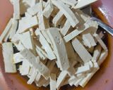 Foto del passaggio 1 della ricetta Spaghetti alla carbonara vegan con tofu