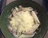 Foto del paso 7 de la receta: Pasta con pollo, champiñones y tocineta