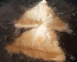 A picture of step 6 of Aloo Matar Samosa.