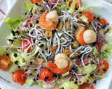 Foto del paso 7 de la receta: Ensalada templada con gulas y vieiras