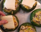 Foto del paso 9 de la receta: Zapallitos verdes rellenos 🍞🧀