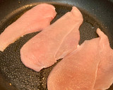 Foto del paso 3 de la receta: Pechugas de pollo salteadas