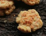 Foto langkah ke 5 dari resep Eggless Cheese Cookies / kue kering keju 4 bahan.