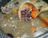 Foto langkah ke 6 dari resep Sup Iga Kacang Merah.